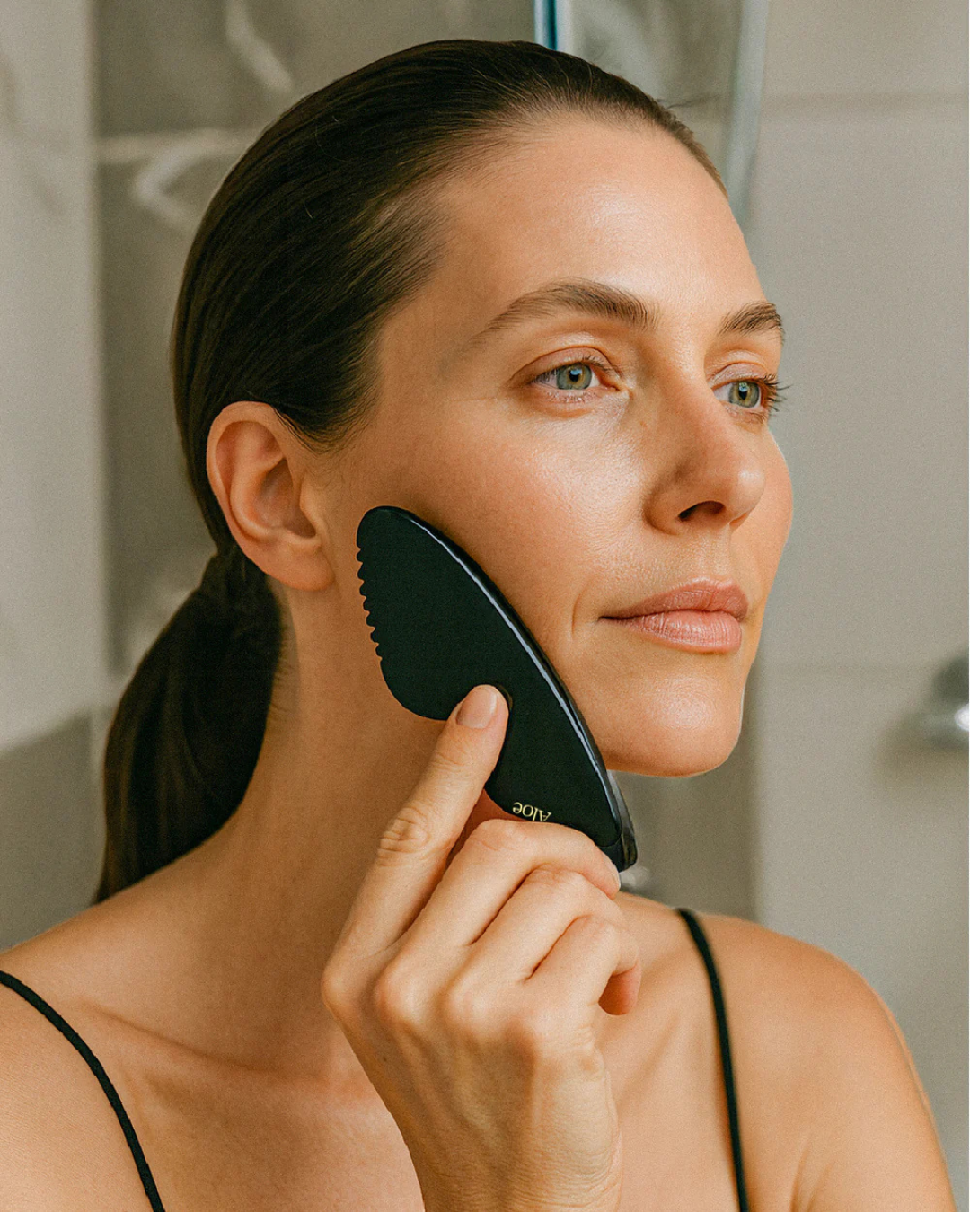 Gua Sha - Masaje facial 100% esculpidor y reafirmante